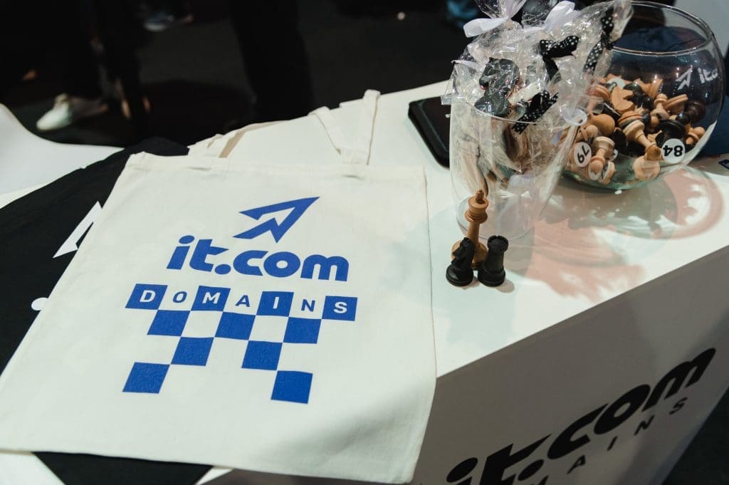 .it.com domains